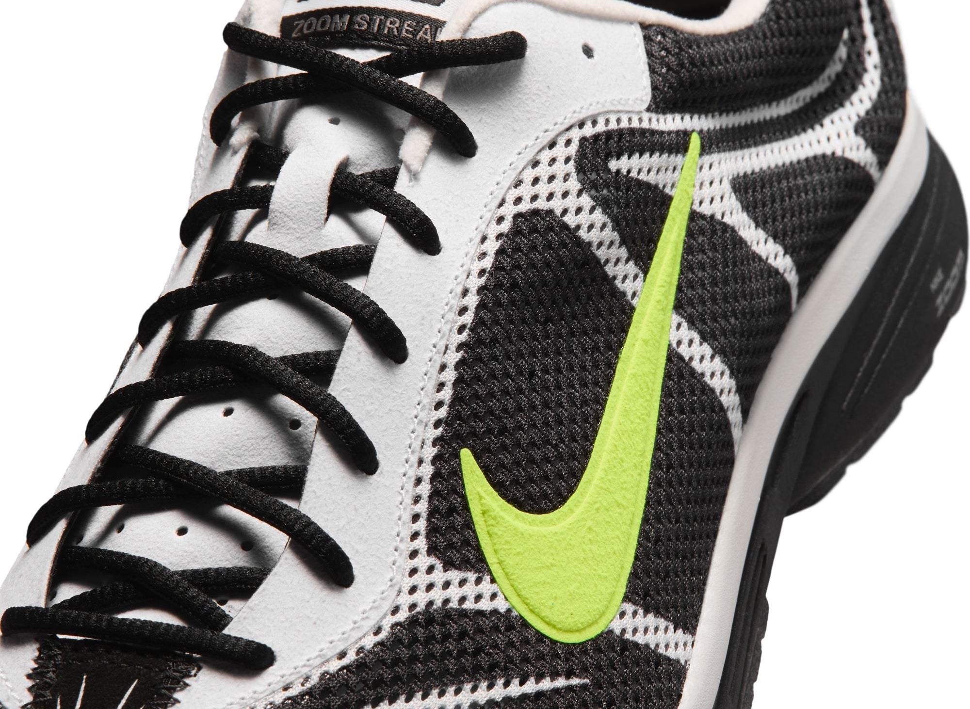 Nike Zoom Streak 3 in Black / Volt