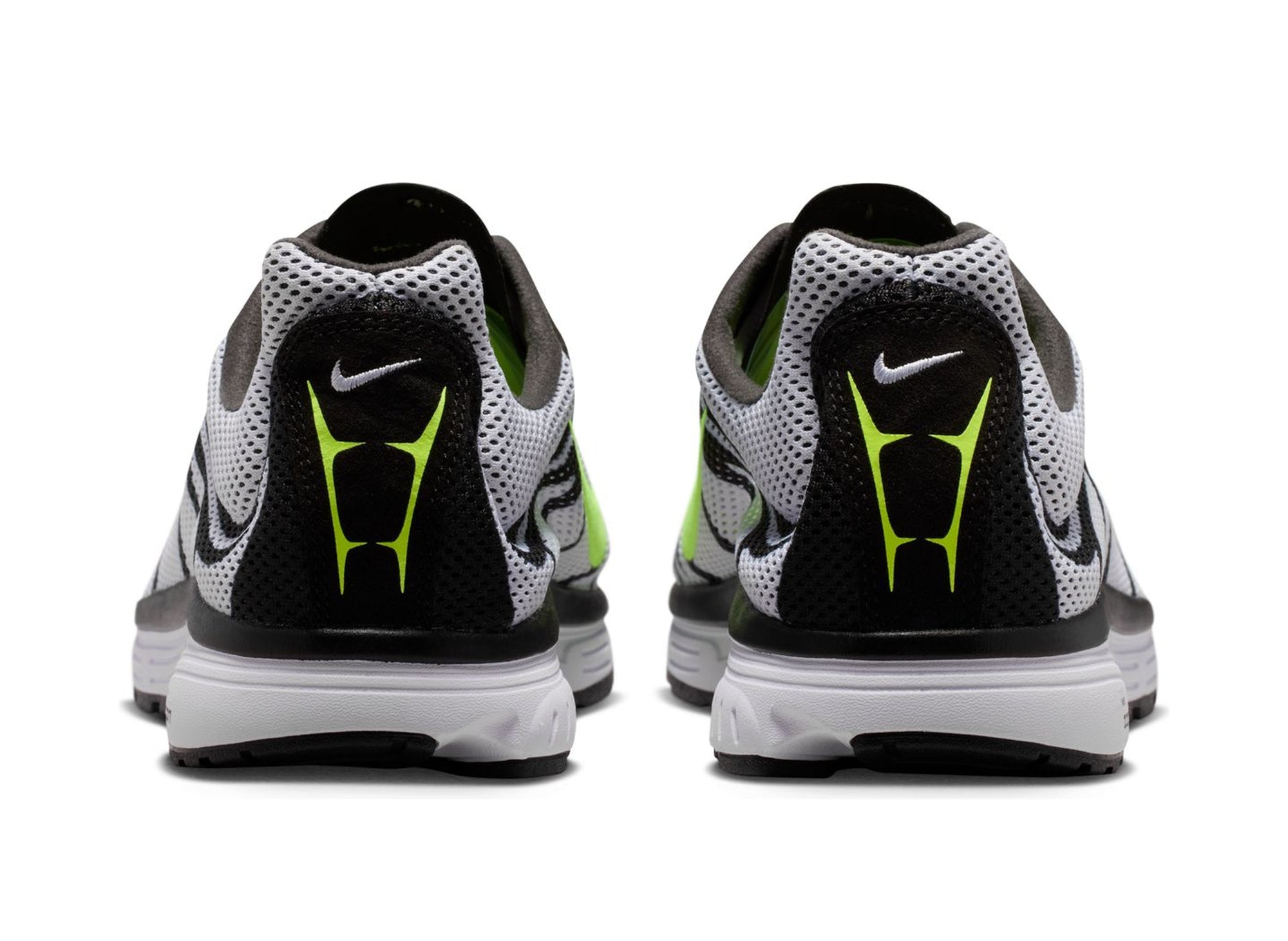 Nike Zoom Streak 3 in White / Volt