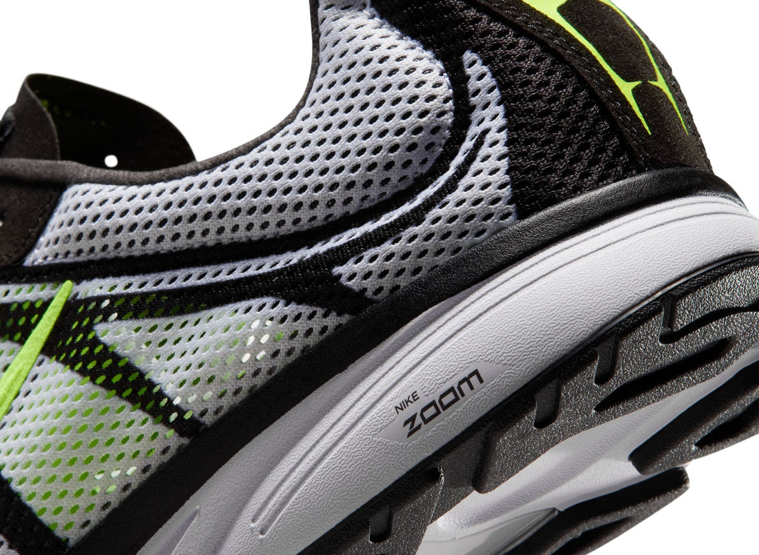 Nike Zoom Streak 3 in White / Volt