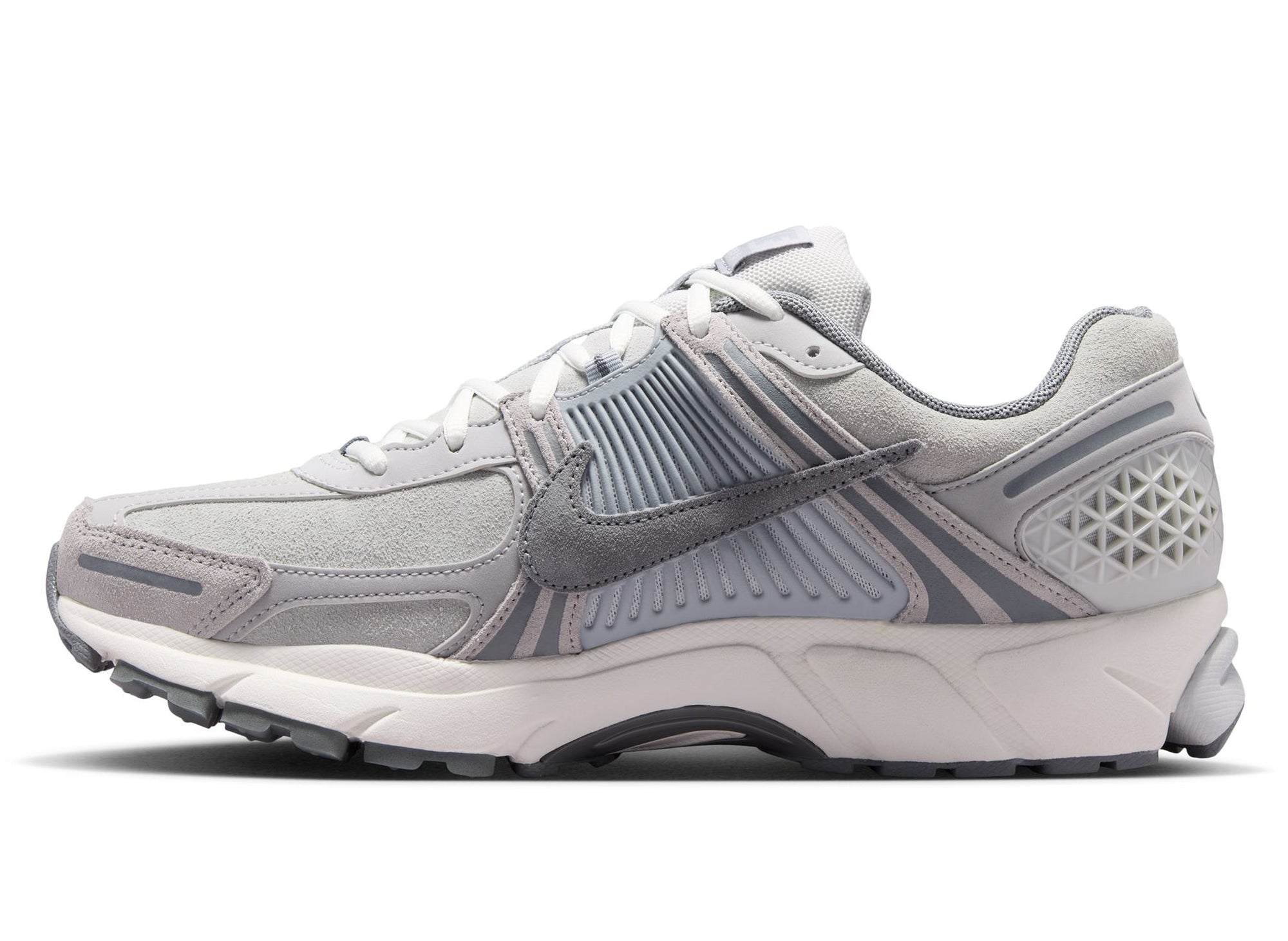 Nike Zoom Vomero 5 SE Los SD in Pure Platinum / Cool Grey