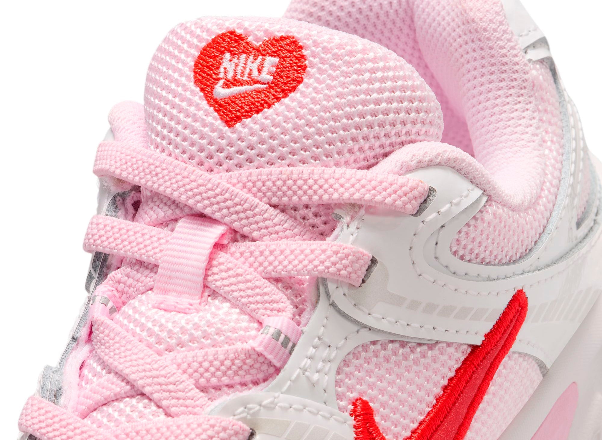 PS Nike V5 Runner in Light Crimson / Pink Foam