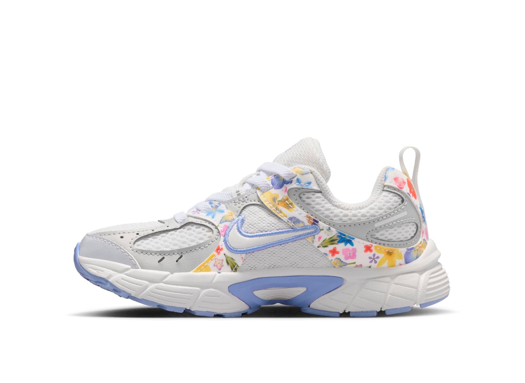 PS Nike V5 Runner SE in Summit White