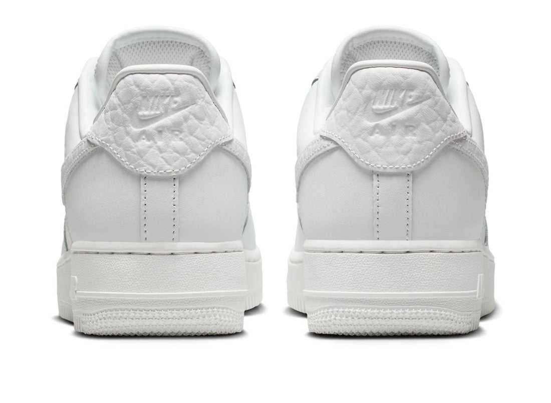 Women's Nike Air Force 1 '07 Low in Summit White