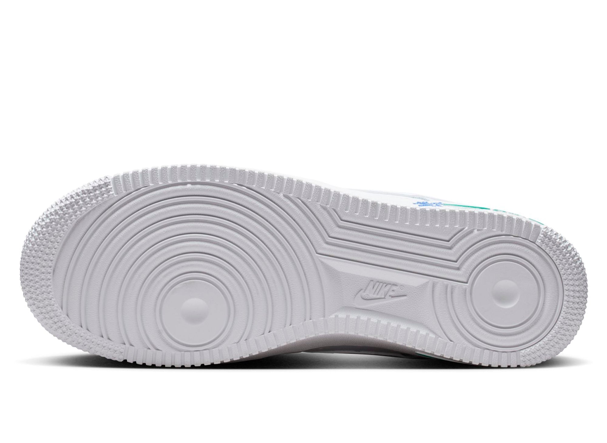 Women's Nike Air Force 1 '07 SE in White / Persian Violet