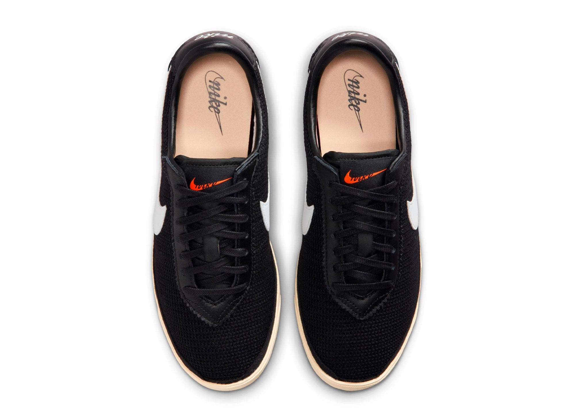 Women's Nike Astrograbber Textile in Black / White