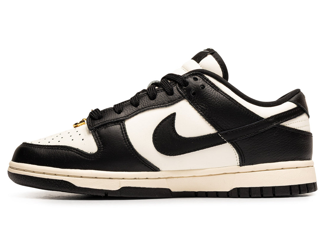 Women's Nike Dunk Low SE