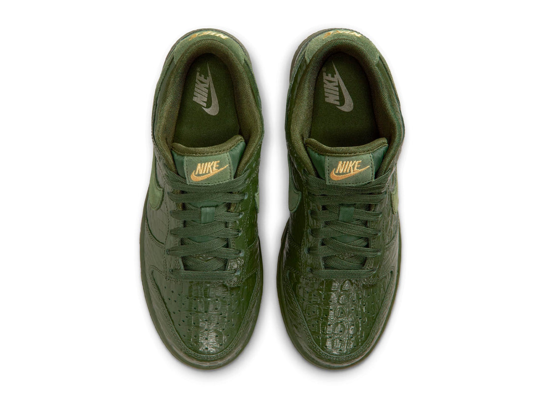 Women's Nike Dunk Low SS in Carbon Green