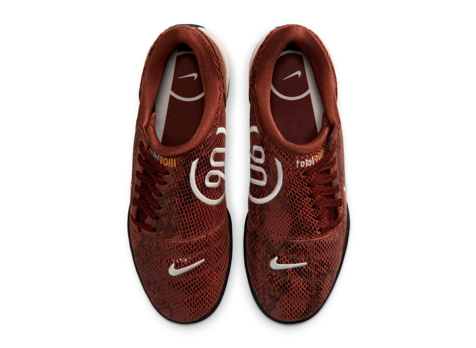 Women's Nike Total 90 SE